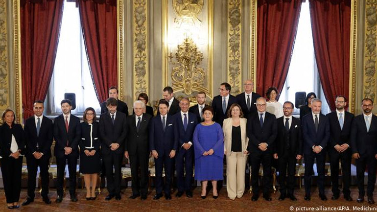 Αισιοδοξία αλλά και προκλήσεις για τη νέα κυβέρνηση Κόντε