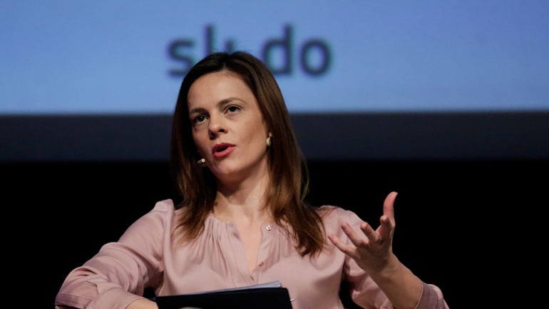 H E. Aχτσιόγλου για εργασιακά δικαιώματα και συντάξεις