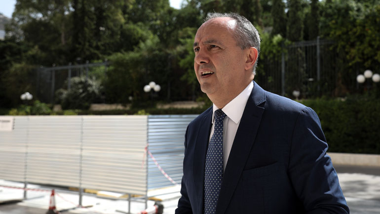 Με τους πρέσβεις των ΗΠΑ και της Γερμανίας συναντήθηκε ο Θ. Καράογλου