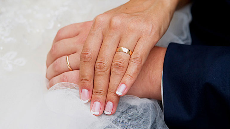 Ο γάμος συνδέεται με μειωμένο κίνδυνο εμφάνισης άνοιας