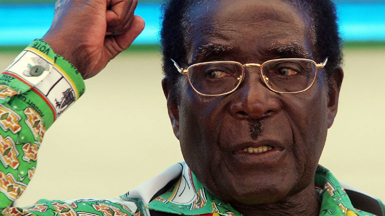 Μουγκάμπε: Aπό λαϊκός ήρωας, δικτάτορας