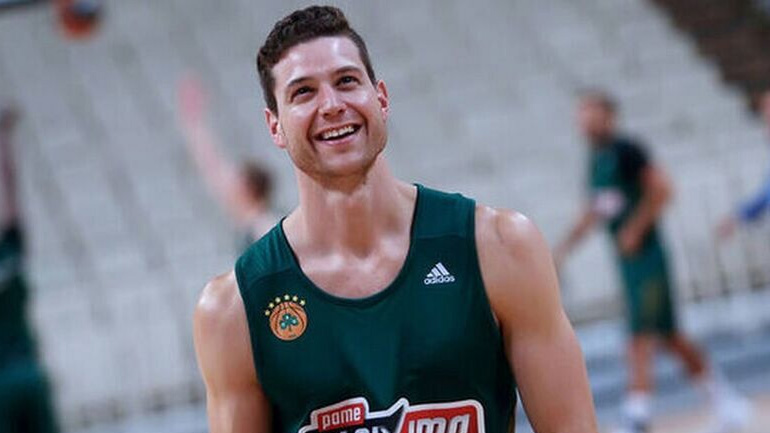 Άρχισε τις… τρίποντες βόμβες ο Φριντέτ