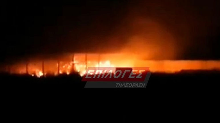 Καίγεται κτηνοτροφική μονάδα στην Ηράκλεια Σερρών
