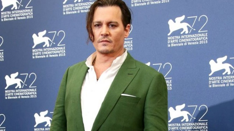 «Σόου» του Τζόνι Ντεπ στη Μόστρα