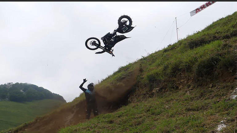 Η ζωή (ξανα)τραβάει την ανηφόρα!..