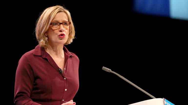 Βρετανία: Παραιτήθηκε η υπουργός Άμπερ Ρουντ, επικαλούμενη τις διαγραφές των 21 “ανταρτών” βουλευτών