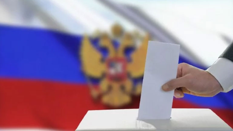 Στις κάλπες προσέρχονται οι Ρώσοι για να εκλέξουν τοπικούς αξιωματούχους