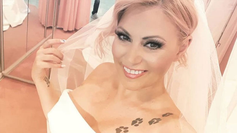 Η Γωγώ Γαρυφάλλου παντρεύτηκε τον εκλεκτό της καρδιά της!