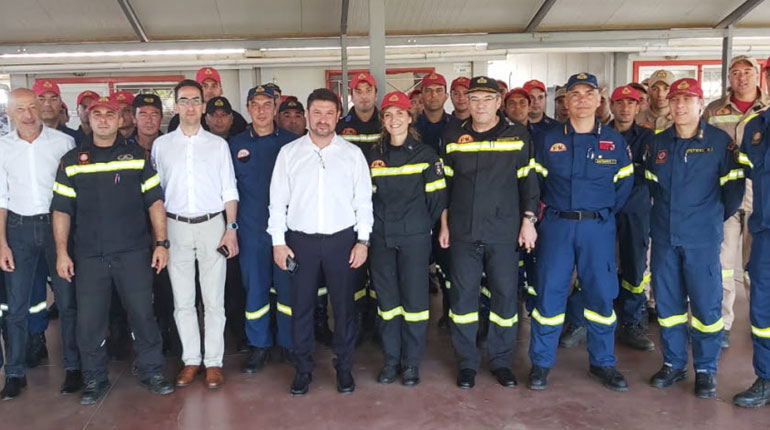 Επίσκεψη Χαρδαλιά στη βάση των Canadair στη Θεσσαλονίκη