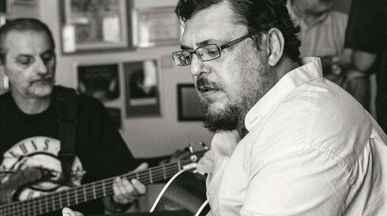 Λαυρέντης Μαχαιρίτσας: Η καριέρα, ο μυστικός γάμος και το πρόβλημα υγείας του