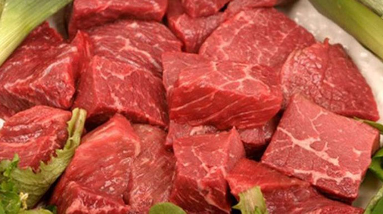 Κατάσχεση ληγμένου βοδινού κρέατος 226 κιλών στον Πειραιά