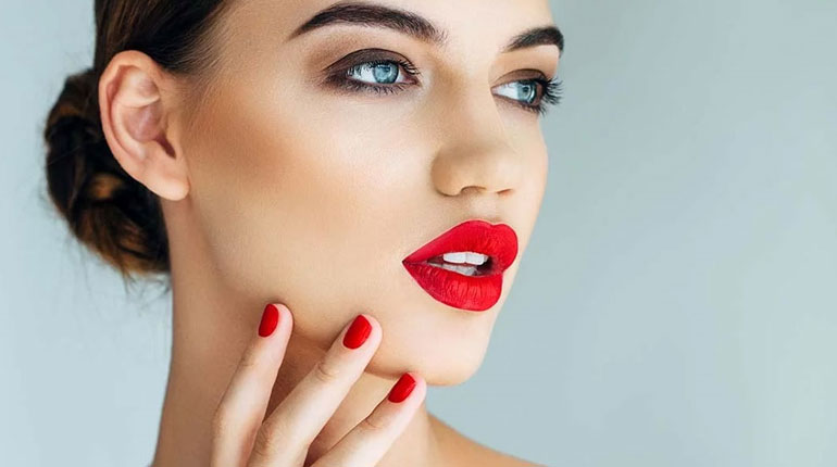 Κόκκινο κραγιόν: Πώς να βρείτε την απόχρωση που σας ταιριάζει