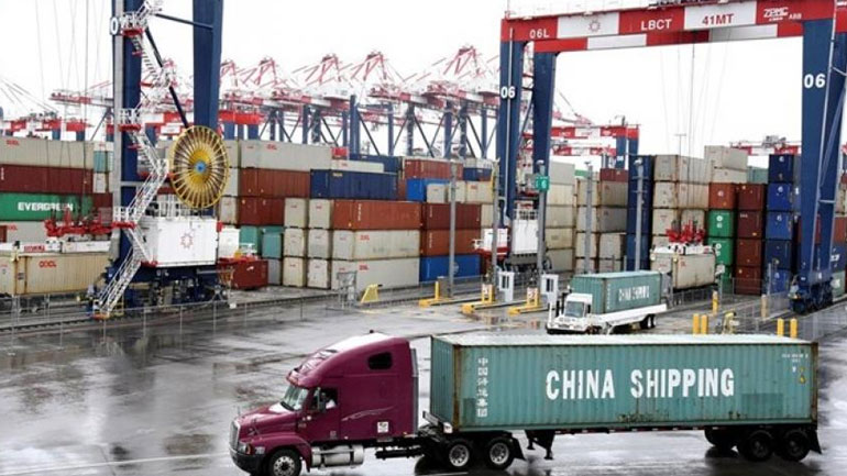 Σε ανοδική τροχιά οι κινεζικές εξαγωγές