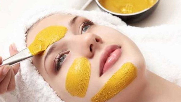 Μάσκα σύσφιξης προσώπου με μπανάνα