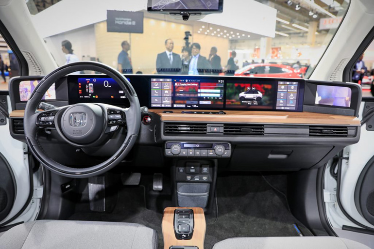 Το εσωτερικό του ηλεκτρικού Honda