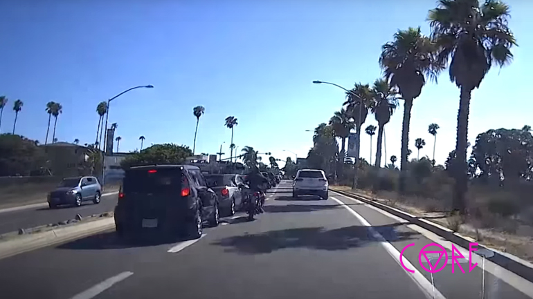 To κάρμα τιμώρησε έναν μοτοσυκλετιστή