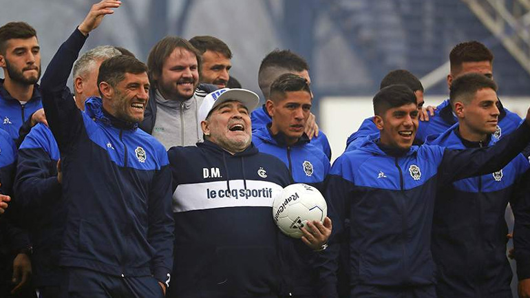 Μαραντόνα: «Θα κάνω τα πάντα για να σωθεί η Χιμνάσια»