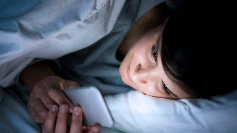 Αντικοινωνικούς εφήβους δημιουργούν τα social media