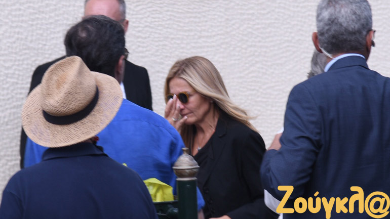 Τα δάκρυα της Μαρέβα στην κηδεία του Μαχαιρίτσα