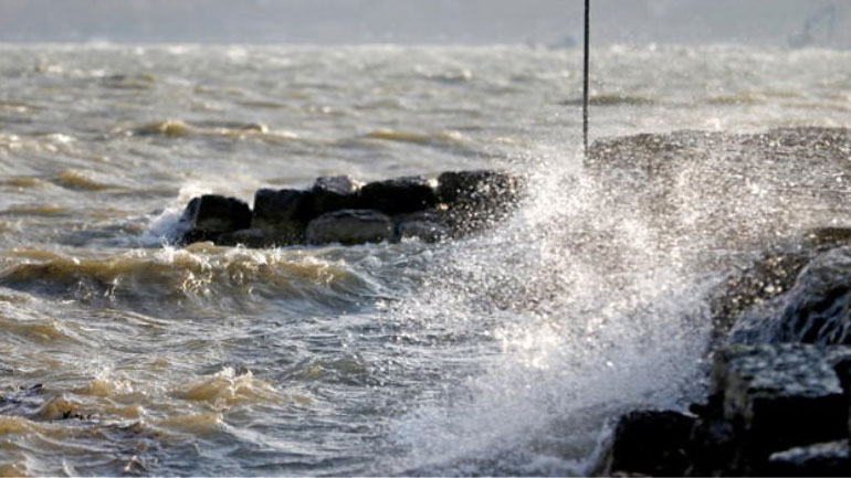 Θερμοκρασίες έως 32 βαθμούς και μελτέμι έως 8 μποφόρ την Πέμπτη