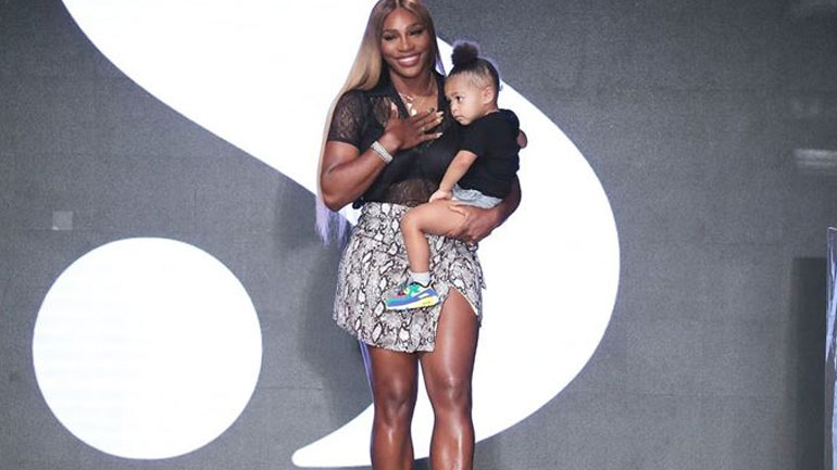 Η εμφάνιση της Serena Williams με την κόρη της στο catwalk της NYFW!