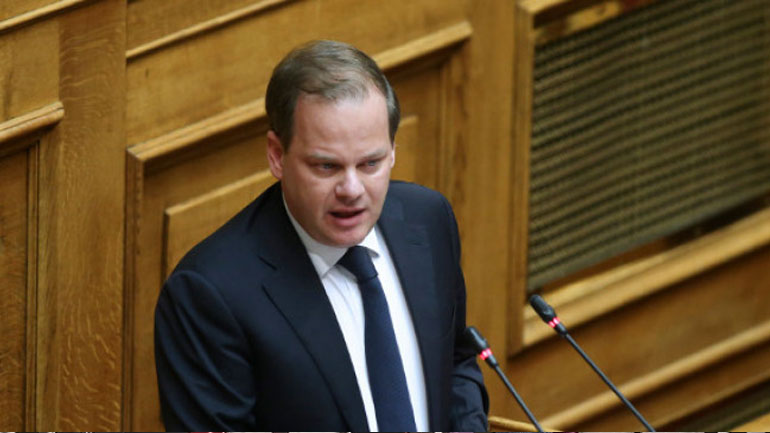 Διαβεβαιώσεις του υπ. Υποδομών Κ. Καραμανλή για απομάκρυνση αμιάντου από το Μάτι μέχρι τέλη Σεπτεμβρίου