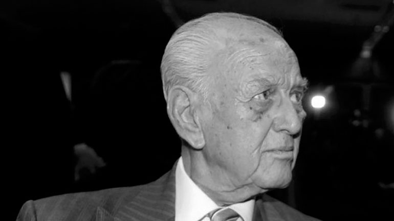 H Φ. Γεννηματά και ο Γ. Παπανδρέου αποχαιρετούν τον Αντώνη Λιβάνη