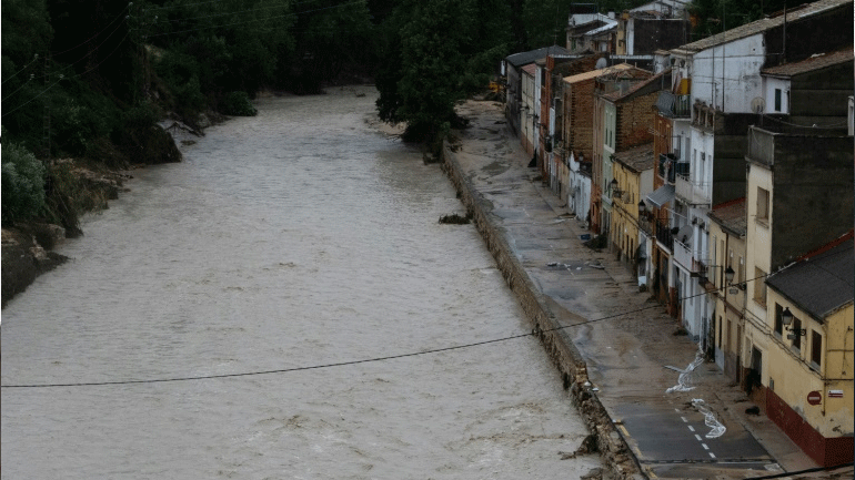 Καταρρακτώδεις βροχοπτώσεις στην Ισπανία – Δύο νεκροί