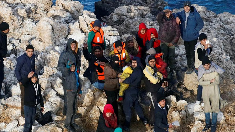 «Εκατοντάδες αφίξεις κάθε ημέρα» στο Αιγαίο