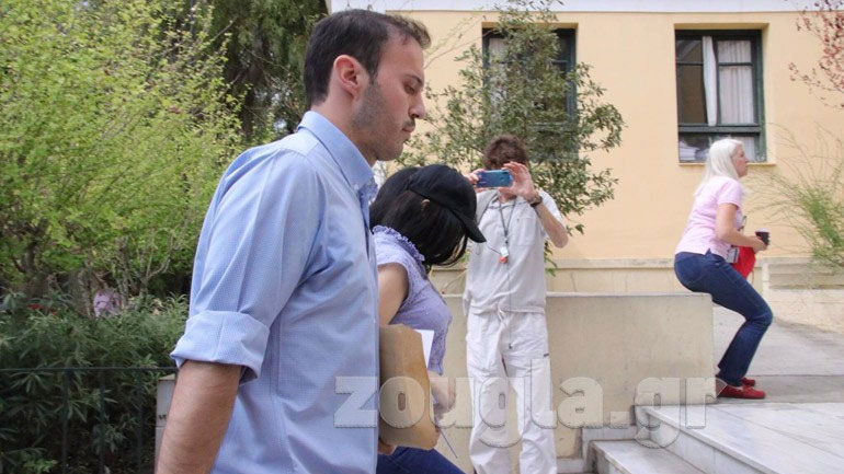 Στο αυτόφωρο η 19χρονη μητέρα