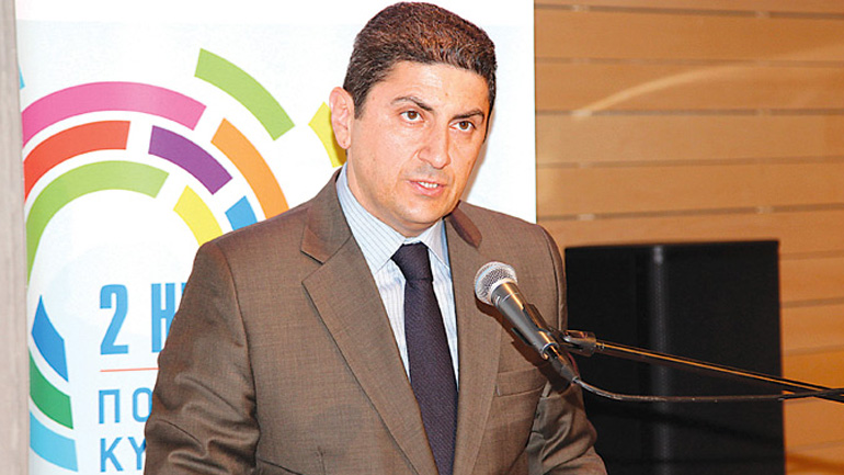 Αυγενάκης: «Να γίνει το Ηράκλειο έδρα των εθνικών ομάδων ποδοσφαίρου και μπάσκετ»