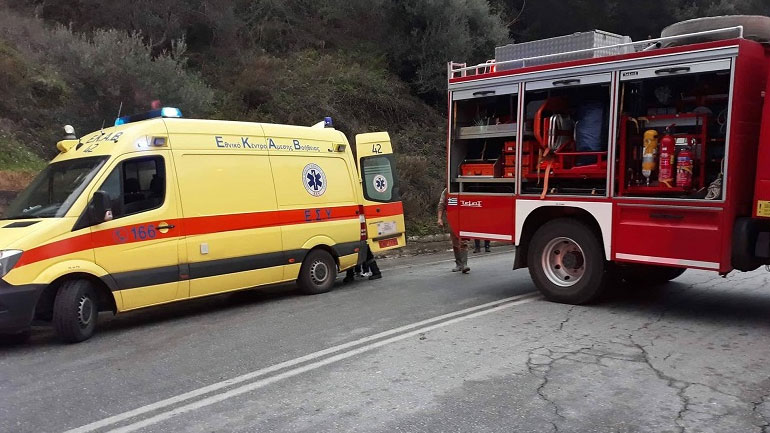 Συναγερμός για εγκλωβισμένο άτομο έπειτα από τροχαίο