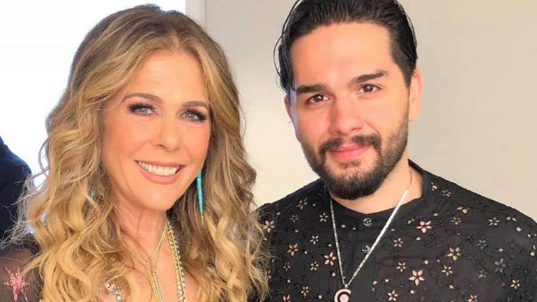 «Let Me Be»: Αυτό είναι το ντουέτο του Χρήστου Μάστορα και της Rita Wilson