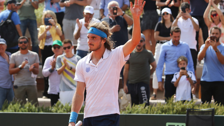Davis Cup: Με… περίπατο Τσιτσιπά η πρόκριση για την Ελλάδα