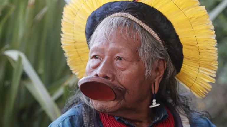 Βραζιλία: Ο 89χρονος ιθαγενής αρχηγός Ραονί, υποψήφιος για το Νόμπελ Ειρήνης