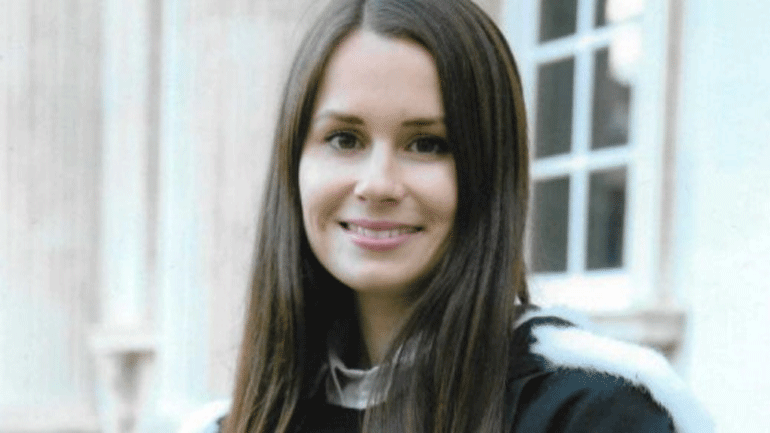 Η πανεπιστημιακός Κάιλι Γκίλμπερτ και ένα ζευγάρι μπλόγκερς φυλακισμένοι στο Ιράν