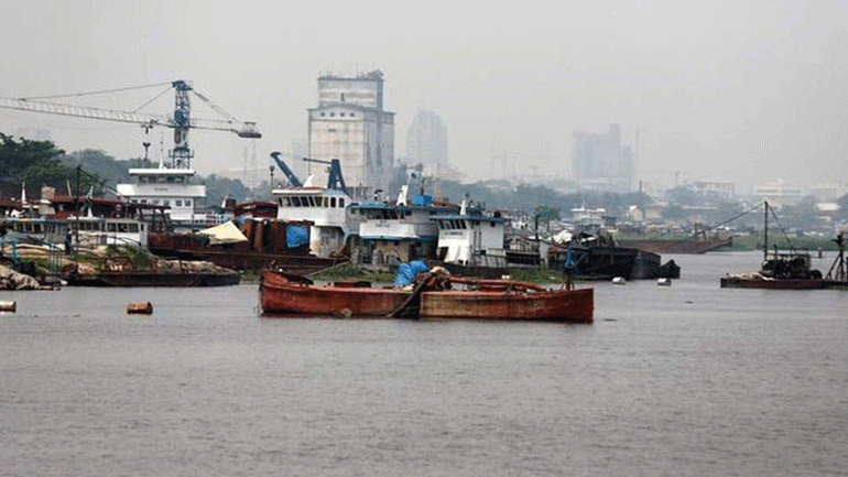 Τουλάχιστον 36 αγνοούμενοι από τη βύθιση πλοιαρίου στον ποταμό Κονγκό