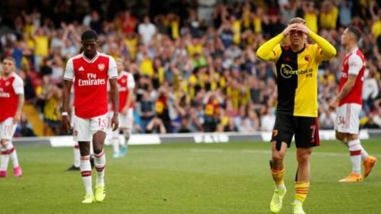 «Αυτοκτονία» της Άρσεναλ στο «Βίκαρατζ Ρόουντ», 2-2 με τη Γουότφορντ