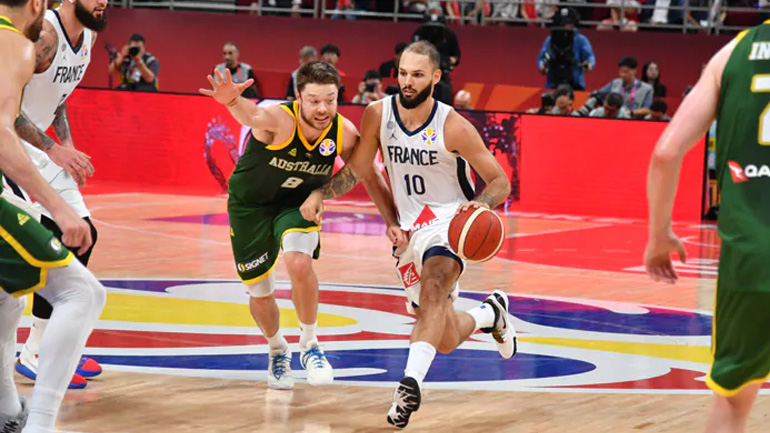 Φουρνιέ: «Κάποιοι δεν καταλαβαίνουν πόσο καλό τους κάνει η εθνική»