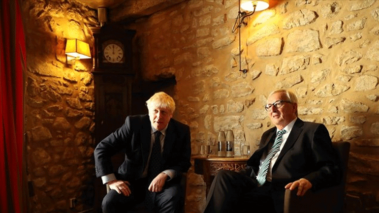 Brexit: Προτάσεις για «backstop» ζητεί η Κομισιόν – «Όχι» σε αναβολή από Τζόνσον