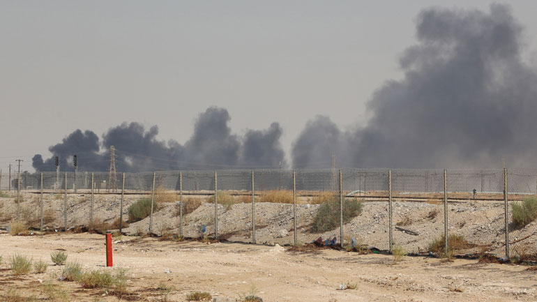 Το Λονδίνο δεν θεωρεί ότι είναι σαφές ποιος είναι ο υπεύθυνος για την επίθεση στη Σαουδική Αραβία