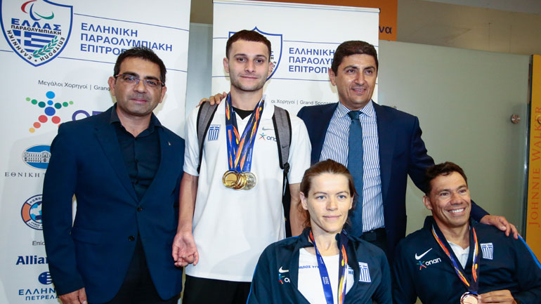 Ο Λ. Αυγενάκης υποδέχθηκε την αποστολή των Παραολυμπιονικών από το Παγκόσμιο Πρωτάθλημα κολύμβησης