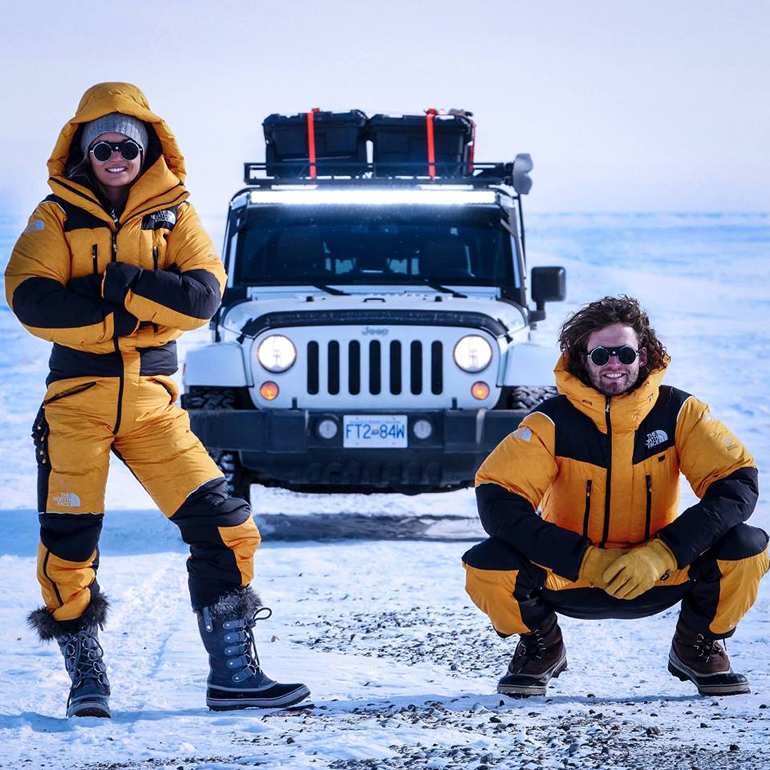 Οι Νεοζηλανδοί Topher Richwhite και Bridget Thackwray βρίσκονται πάνω από 500 ημέρες στους... δρόμους!