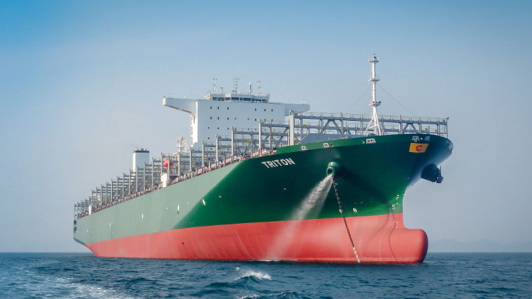 «TRITON»: Το μεγαλύτερο πλοίο που διέσχισε ποτέ τη Διώρυγα του Παναμά