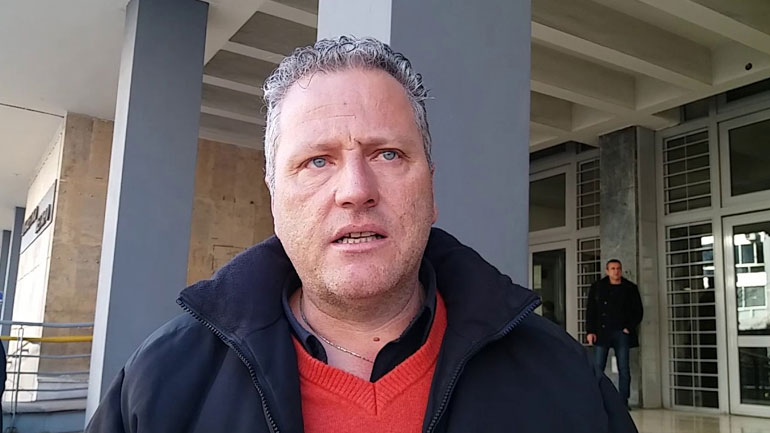 «Πρωτοφανές το περιστατικό πτώσης ατόμου από γέφυρα πάνω σε μοτοσικλετιστή»