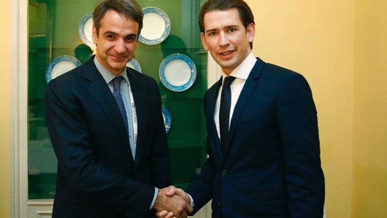 Τηλεφωνική επικοινωνία Κ. Μητσοτάκη- Σ. Κούρτς με κύριο θέμα το προσφυγικό