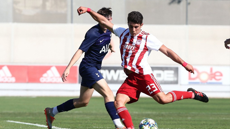 Έμεινε όρθια (1-1) απέναντι στην Τότεναμ η ομάδα Νέων του Ολυμπιακού