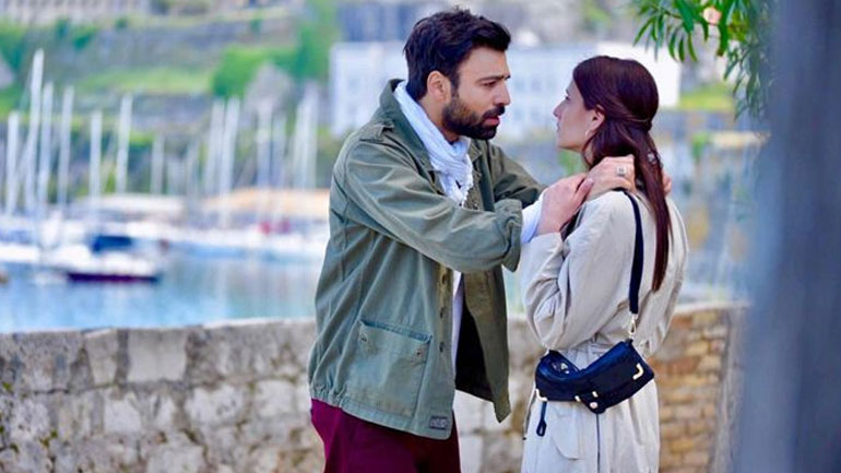 8 Λέξεις: Η Ηλιάνα χρησιμοποιεί τον Δημήτρη σαν άλλοθι