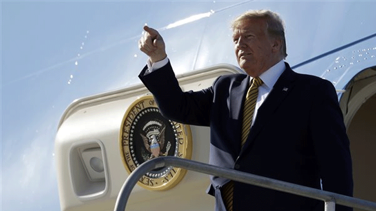 ΗΠΑ: Τον «πόλεμο» στην Καλιφόρνια για τις εκπομπές καυσαερίων κήρυξε ο Τραμπ