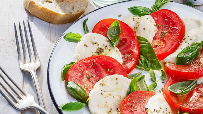 Αυθεντική ιταλική σαλάτα Caprese!
